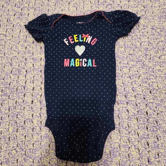 π10/$10 - π Child of Mine 6-12 Month "Feeling Magical" Bodysuit π - Picture 1 of 3